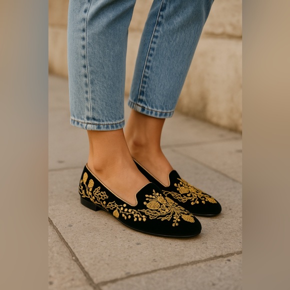 Alexander McQueen Embroidered Velvet Acorn Smoking Slipper - Picture 14 of 15